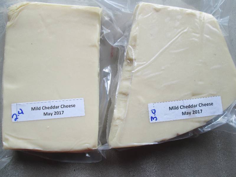 lot 33 image: 5.4 lb.Chunk Mild Cheddar Cheese Pr...