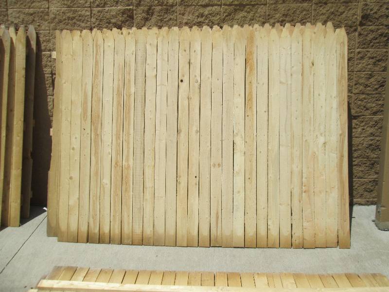 lot 47 image: Lot of 4 Wooden Fencing Panels 6X8f...