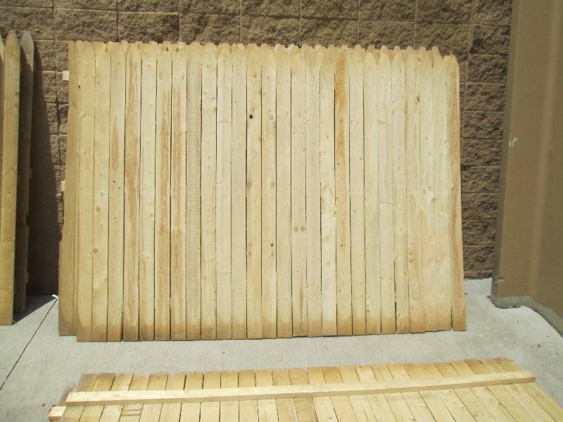 lot 48 image: Lot of 4 Wooden Fencing Panels 6X8f...