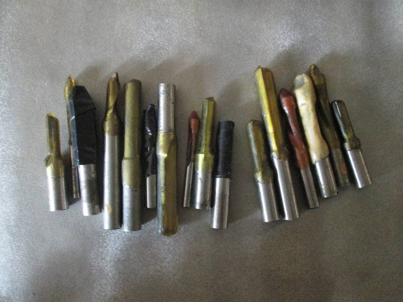 lot 54 image: Lot of 15 Assorted Router Bits - se...