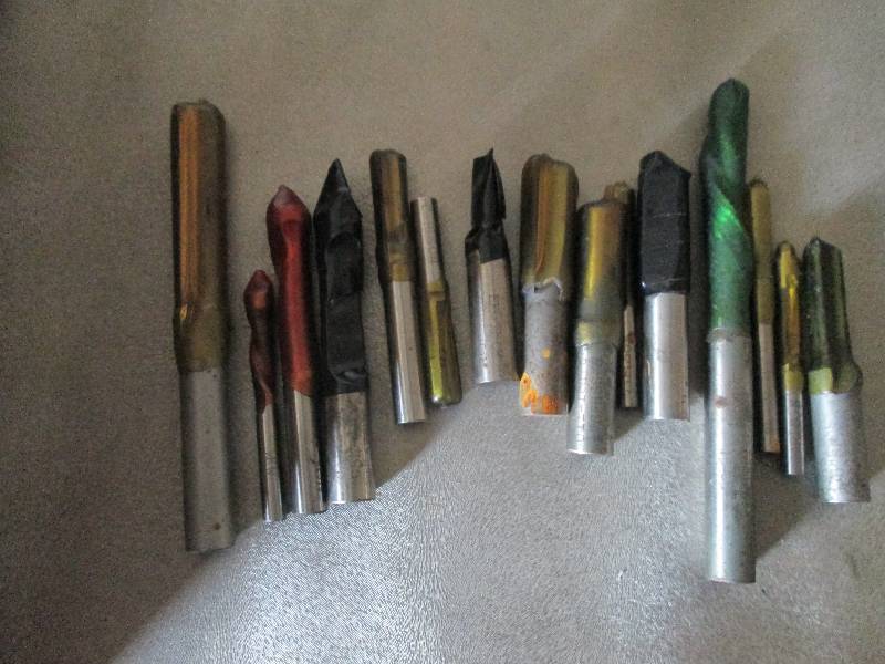 lot 56 image: Lot of 15 Assorted Router Bits - se...