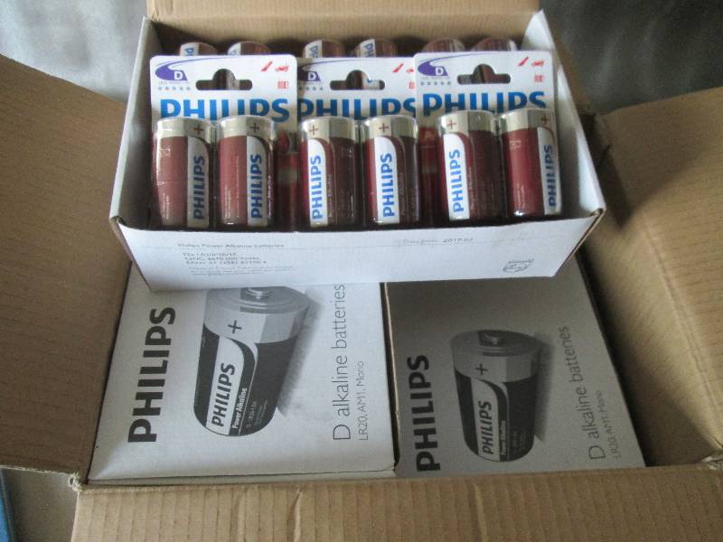 lot 68 image: Case of 4 Boxes of 122pks(96) Phil...