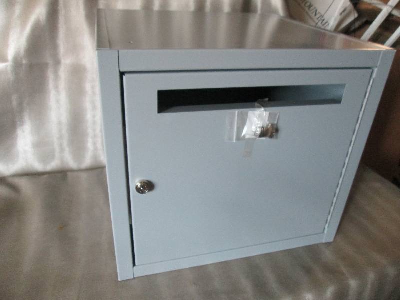 lot 96 image: Metal Locked Drop Box 20Wx20Dx18H i...