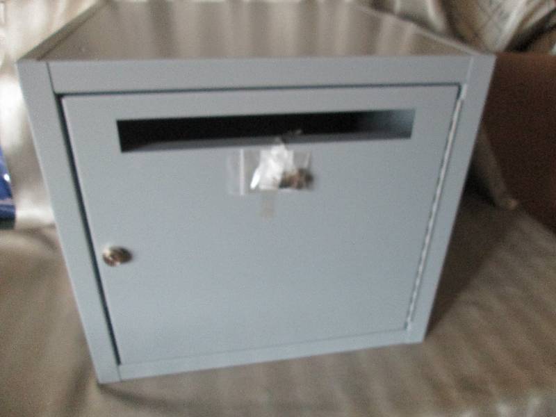 lot 105 image: Metal Locked Drop Box 20Wx20Dx18H i...