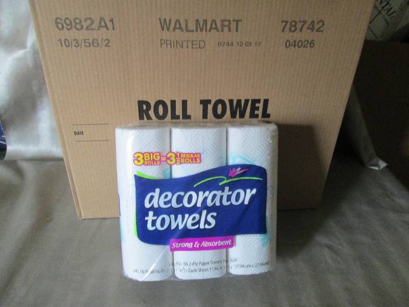 lot 116 image: 1 Case of Decorator Paper Towels 10...
