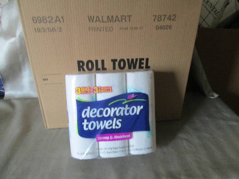 lot 123 image: 1 Case of Decorator Paper Towels 10...