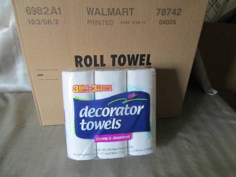 lot 124 image: 1 Case of Decorator Paper Towels 10...