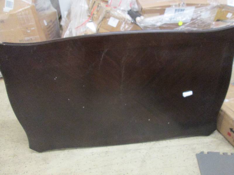 Scalloped Table open box, damaged c...