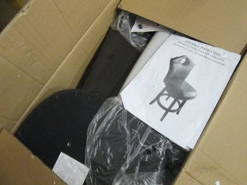Nailhead Swivel Stool open box Reta...