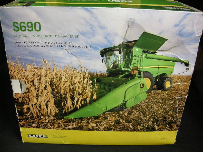 ertl john deere s690 combine