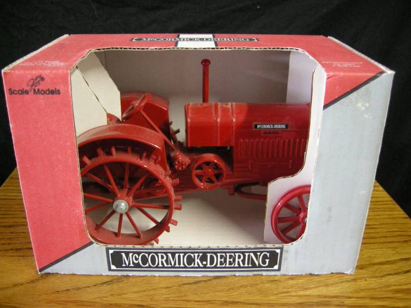 lot 15 image: Ertl McCormick-Deering Signature Scale Model