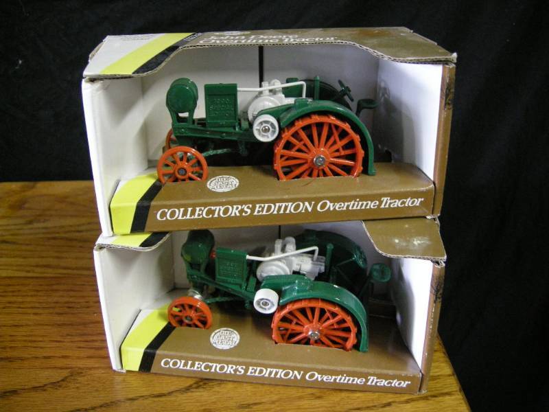 lot 17 image: 2 Ertl John Deere Overtime Tractors