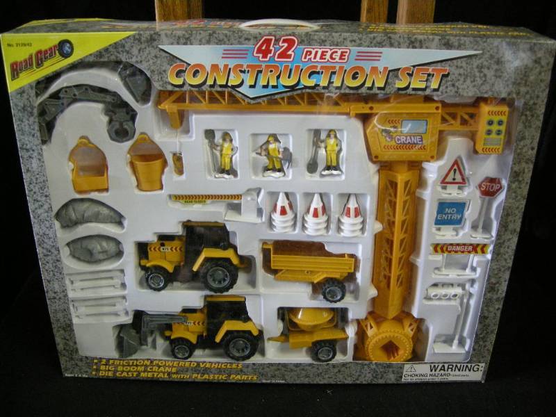 lot 44 image: Road Gear 42pc Construction Set