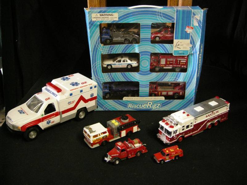 lot 45 image: Rescue Vehicles