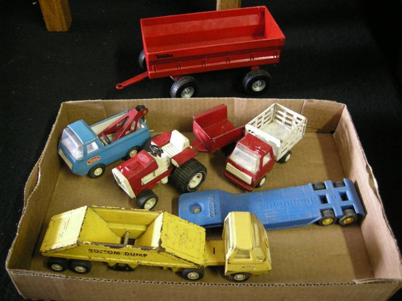 lot 51 image: Vintage Tonka Trucks