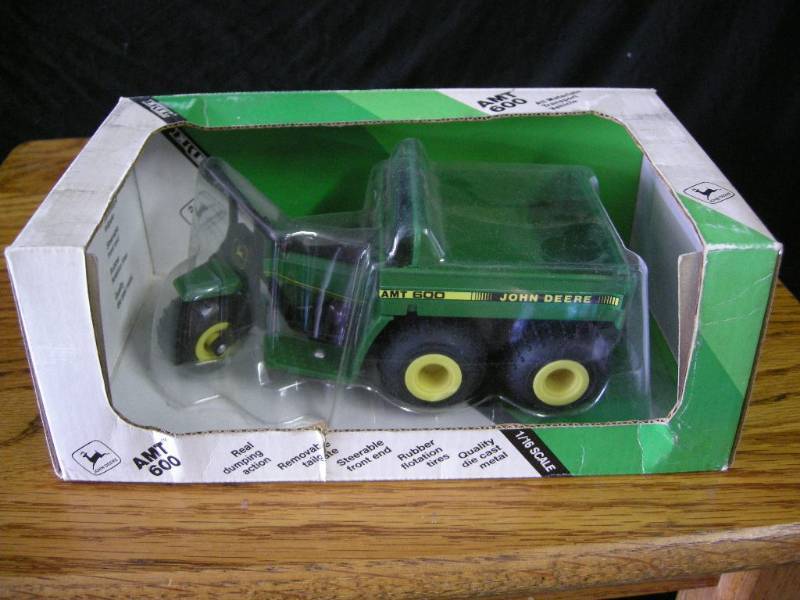 lot 57 image: Ertl John Deere AMT600 Transport