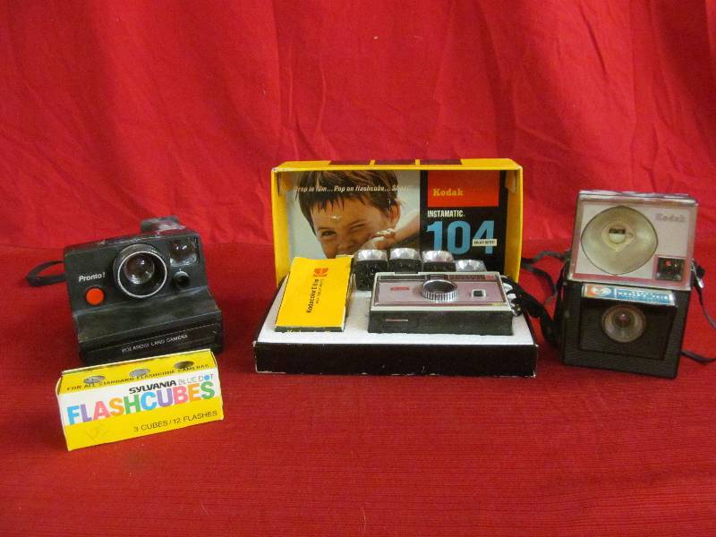 lot 24 image: cameras
