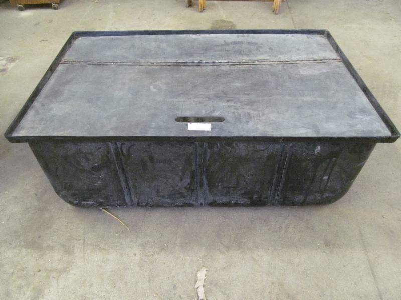 lot 34 image: trunck caddy