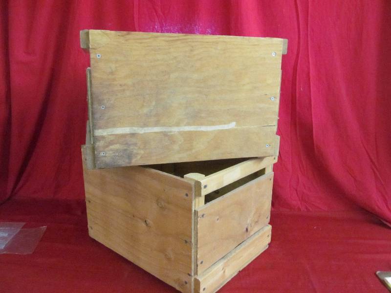 lot 51 image: crate