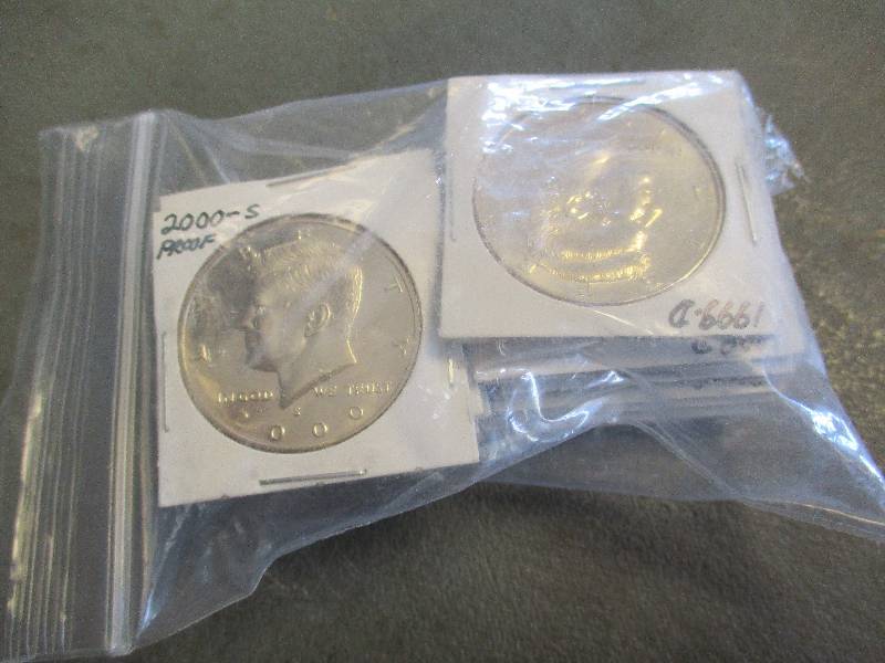 lot 20 image: Half Dollar Coins