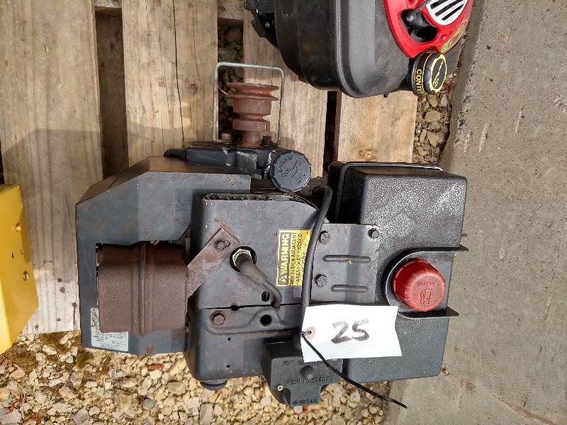 lot 25 image: Tecumseh Snow Blower Engine, Electr...