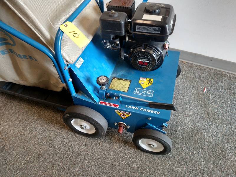 lot 10 image: Blue Bird Model 405 Lawn Comber, 5....