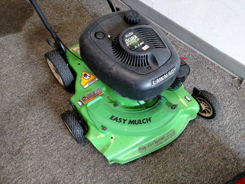 lot 13 image: Lawn-Boy Easy Mulch 6.5 hp. Mower, ...