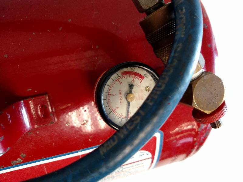 lot 57 image: 5 Gallon Portable Air Tank...