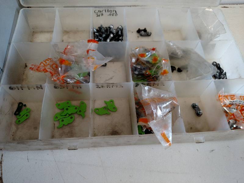 lot 147 image: Asstd Bulk Chainsaw Chain Connecto...
