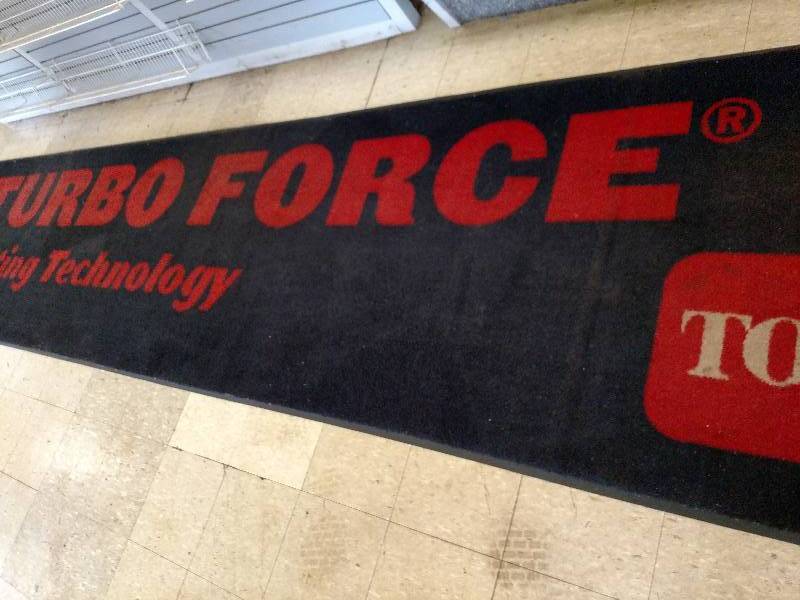lot 158 image: Toro Floor Mat, 20 x 44...