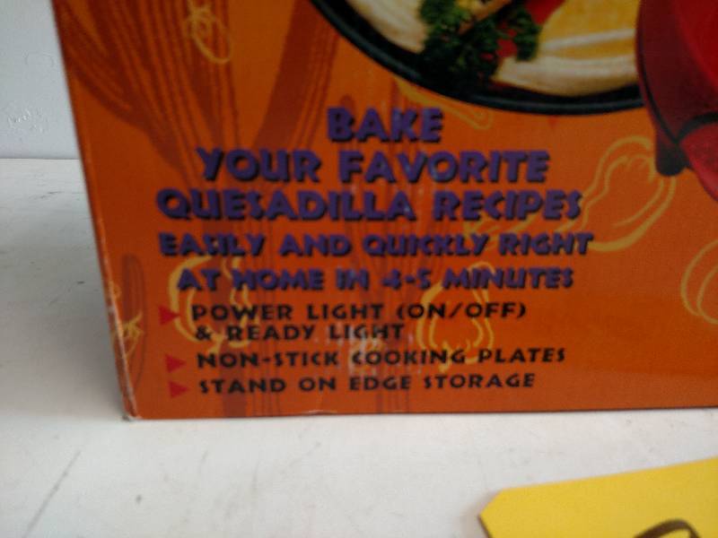 lot 210 image: Salton Santa Fe Quasadilla Maker, N...