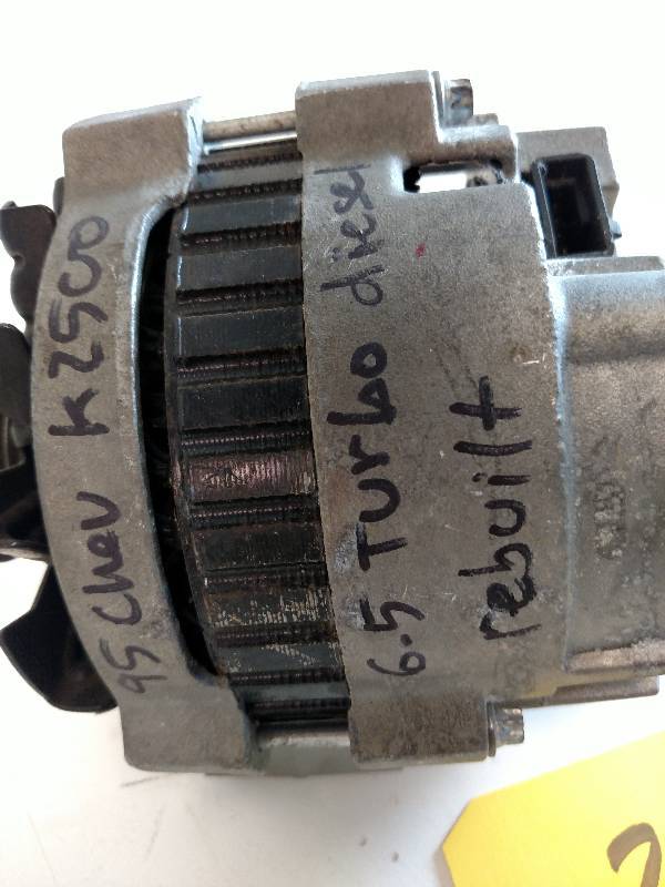 lot 216 image: Chevy Alternator From 1995 K2500 6....