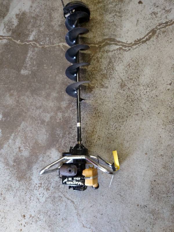 lot 221 image: Magnum III Plus 8 Ice Auger, Works...