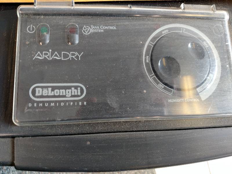 lot 289 image: Delongi ARIADRY 40 Pint Dehumidifie...