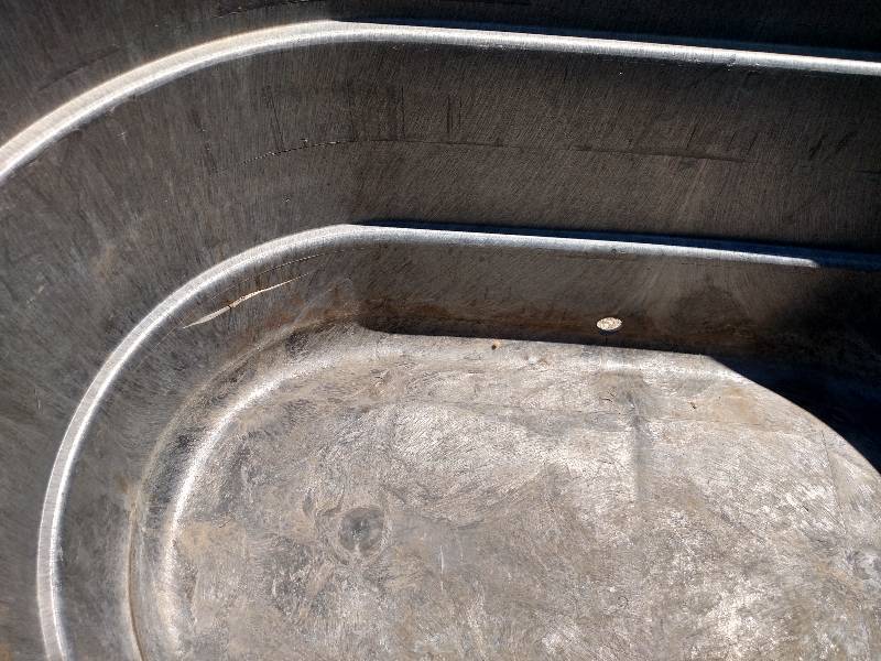 lot 357 image: Freeland Poly Tub, 48x30x24, Has Dr...