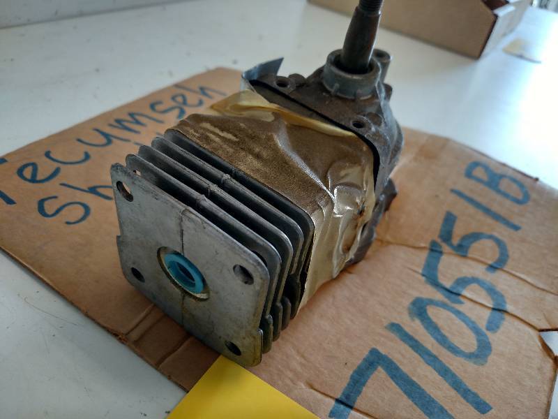 lot 428 image: Tecumseh Short Block. NOS...