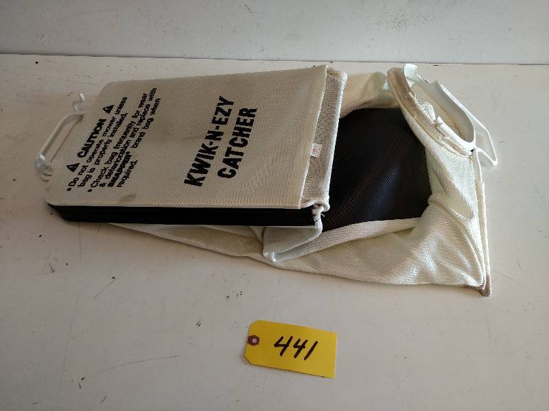 lot 441 image: Snapper Hi-Vac Bag & Adapter...