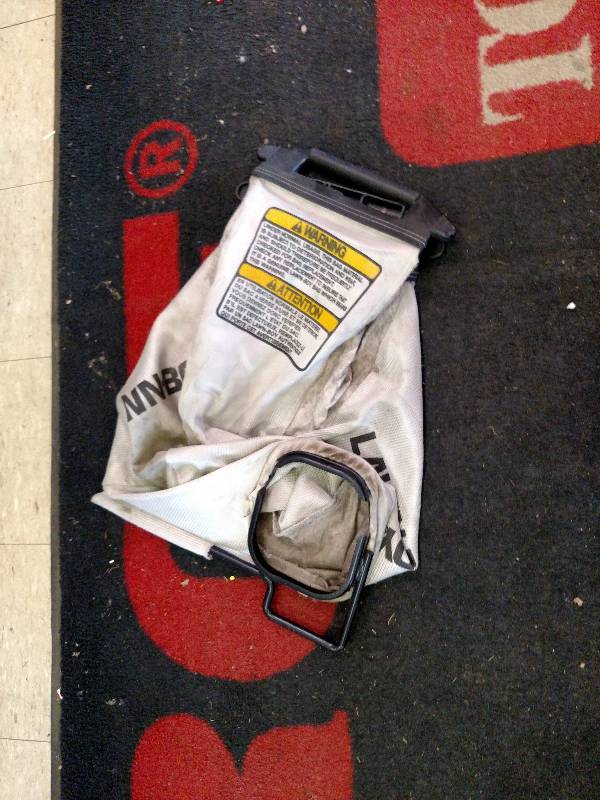 lot 443 image: Lawn Boy Bag...