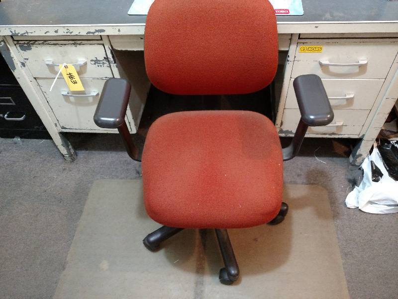 lot 463 image: Office Desk & Chair, No Contents...