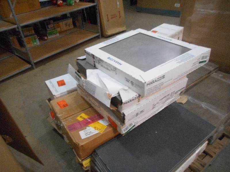 lot 70 image: PALLET LOT OF FLOORING - ALL CERAMIC