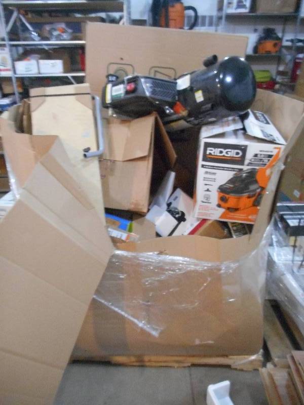 lot 72 image: PALLET LOT OF GENERAL MERCHANDISE AND TOOLS