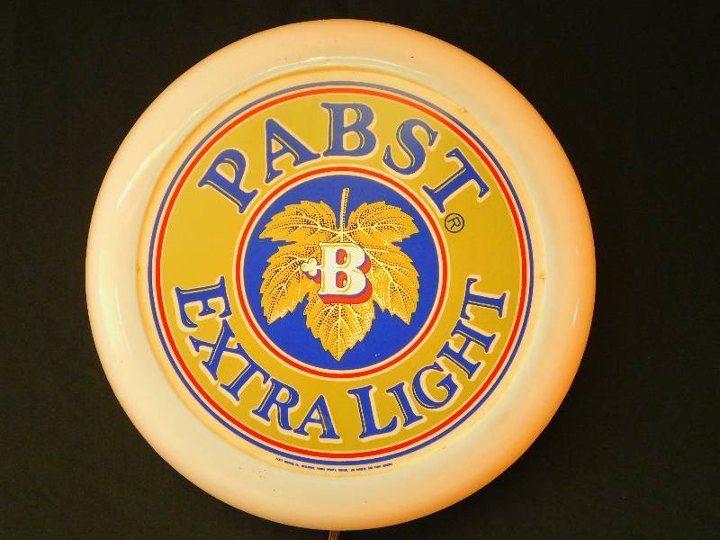 lot 5 image: Pabst Extra Light Beer Light-Up Sign