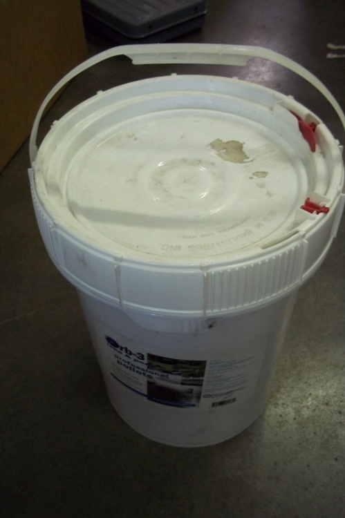 lot 42 image: 25lbs Lake and Pond Pellets
