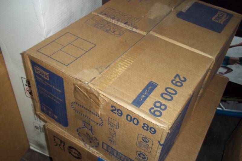 lot 48 image: Case of 6 Tork Hand Towel Rolls 7 34 x 700ft