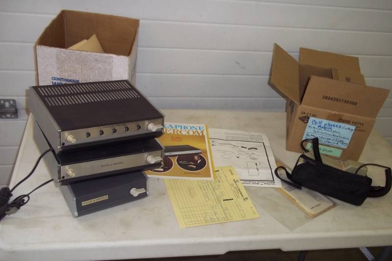 lot 69 image: Vintage Talkaphone Intercom System, Motorola Phone