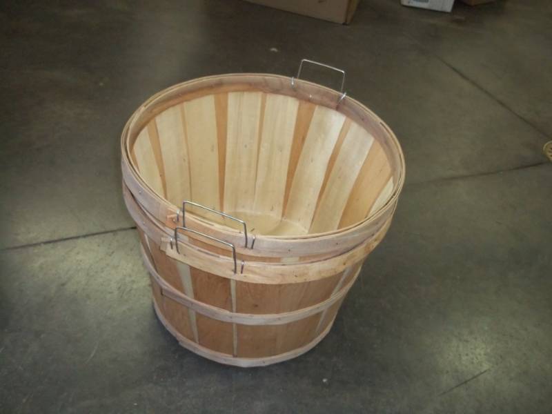lot 162 image: 2 Bark Baskets