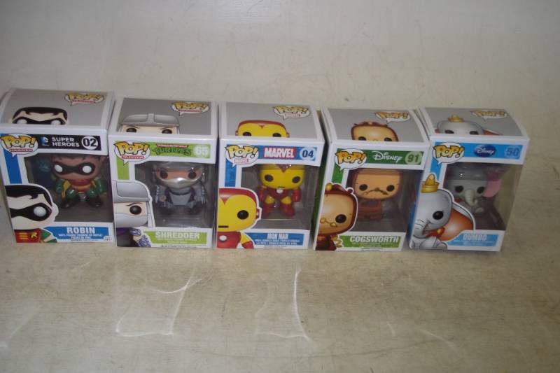 lot 189 image: 5 Assorted POP Movie Character Vinyl Figure Toys