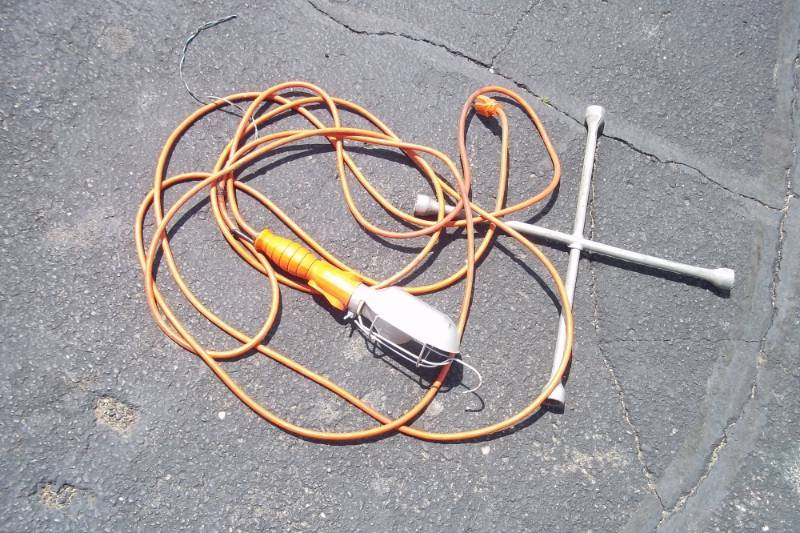 lot 214 image: Corded Trouble Light, Wheel Wrench