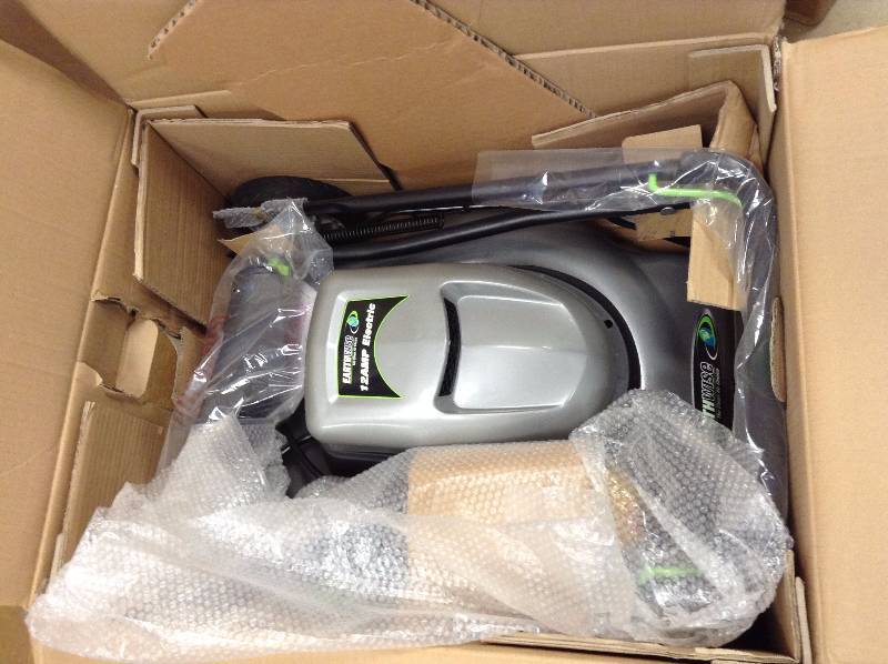 lot 27 image: Earthwise 18 in. Corded Electric Lawn Mower 50518 Model#  50518 open box never used