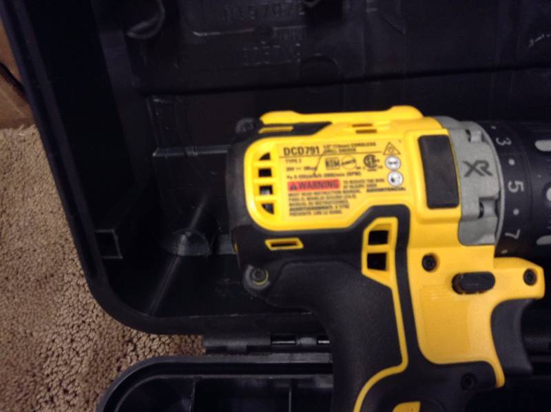 lot 105 image: DEWALT 20-Volt Max XR Lithium-Ion 12 in. Cordless Brushless Compact DrillDriver Kit  Model#  DCD791